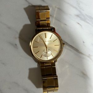 Michael kors gold modern watch